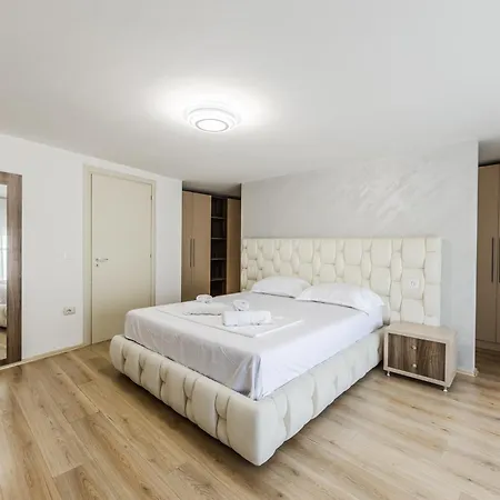 The Grand Seafront Duplex By Ps Appartamento