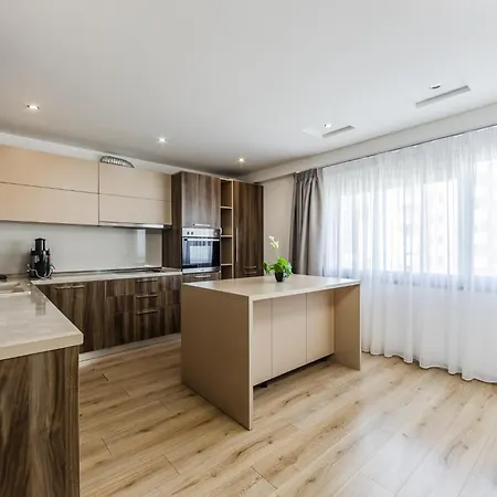 The Grand Seafront Duplex By Ps * Durrës