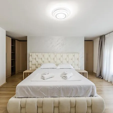 The Grand Seafront Duplex By Ps *