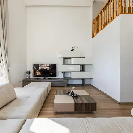 The Grand Seafront Duplex By Ps