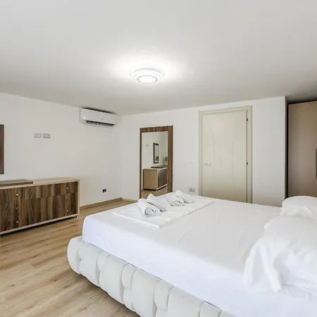 The Grand Seafront Duplex By Ps Appartamento *