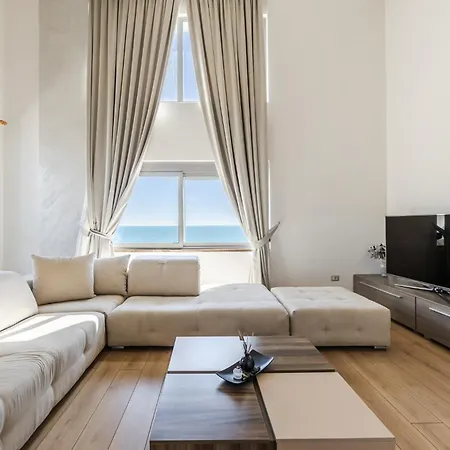 The Grand Seafront Duplex By Ps *